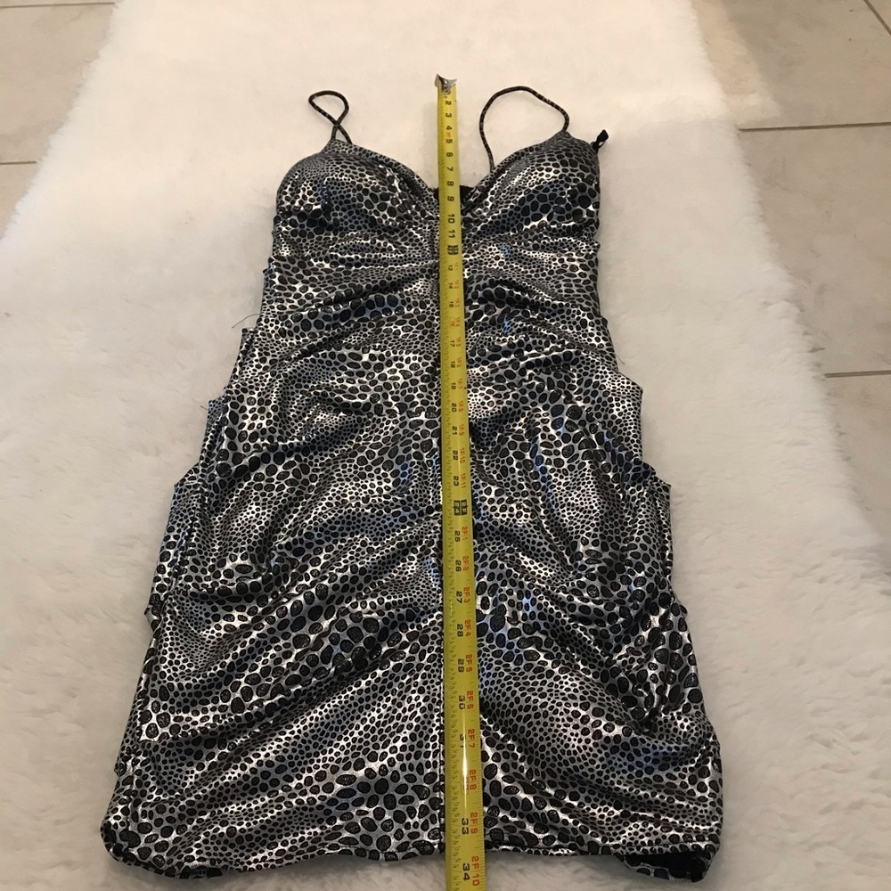 Jump apparel metallic silver dress size 3/4 - Picture 4 of 8